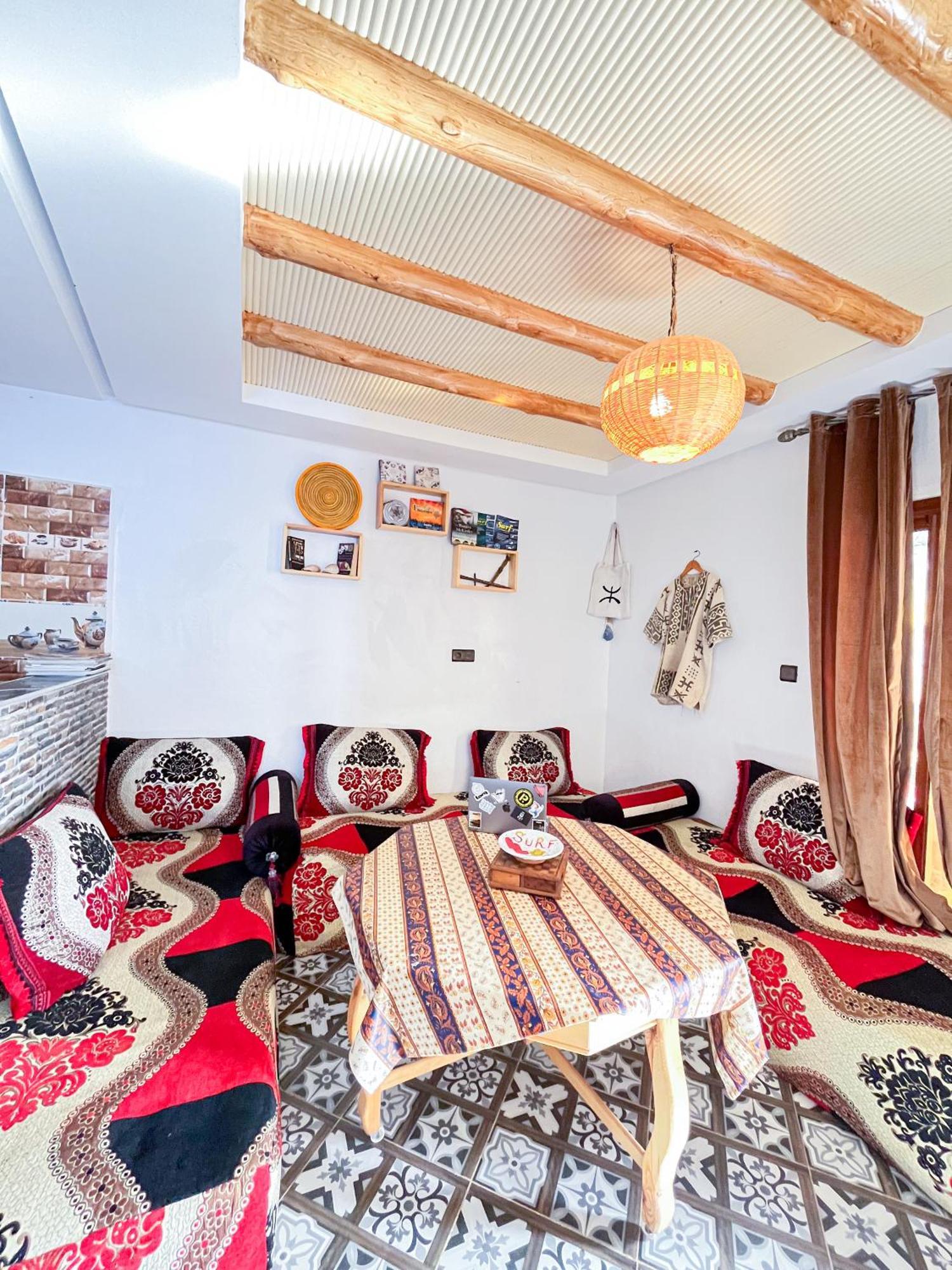 Boilers Surf House Hostel Tamri Екстериор снимка